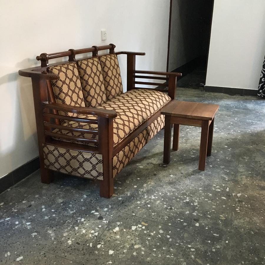 孔雀河畔酒店 达瓦拉维 外观 照片